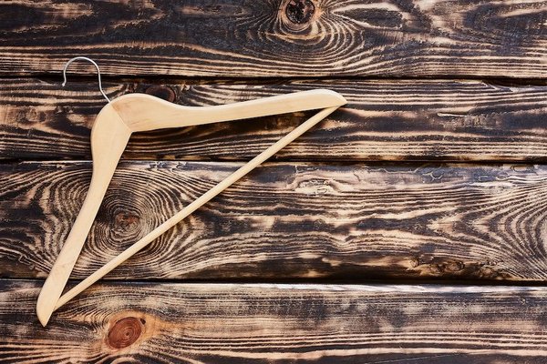 How to Choose a Sustainable and Chic Phone Case for the Style-Conscious Professional?